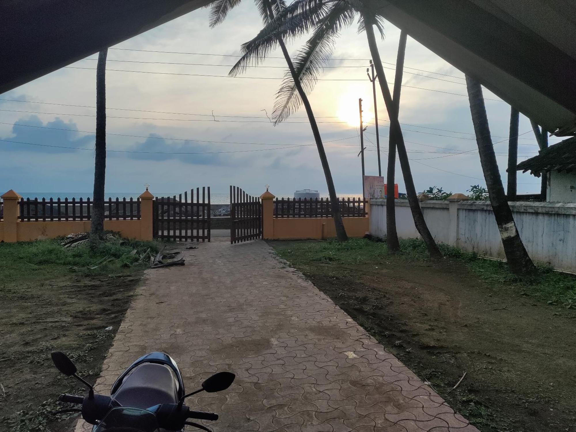 Hotel Seafront Murud  Exterior photo